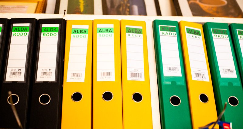 Coloured box file